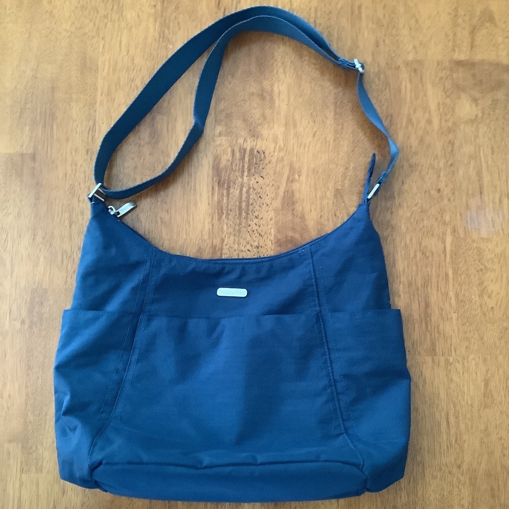Navy Baggallini hobo bag